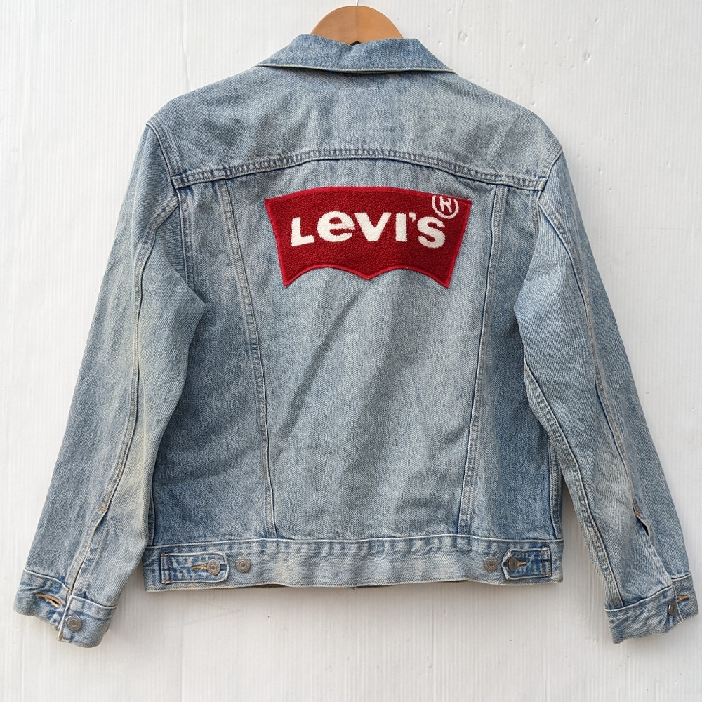 LEVI’S Ex Boyfriend Denim Logo Trucker Jacket - Picture 11 of 12